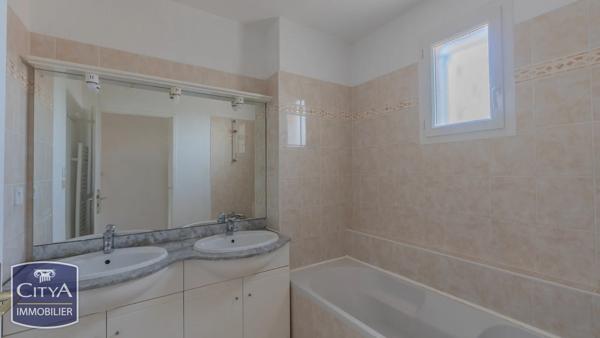 Maison à vendre 4 pièces 82.19m² Mas-Grenier (82600)