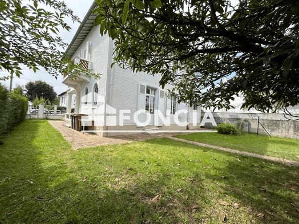 Location Maison 4 pièces 139.47 m² - 4 AV DE LA MALSENCE Pau 64000