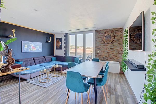 A VENDRE en exclusivité à DRAGUIGNAN Appartement T4 prêt-à-vivre, terrasses et cave