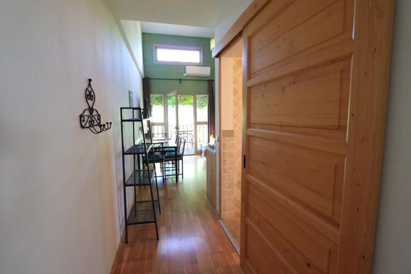 Havre de Paix comprenant 4 gîtes avec terrasses privatives au sein d'une villa en ossature en bois à Lamalou les Bains