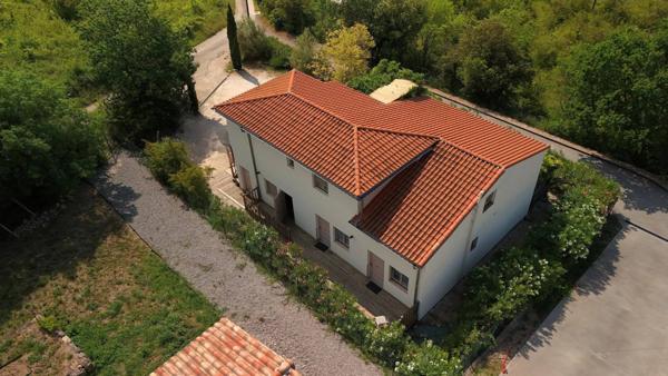 Havre de Paix comprenant 4 gîtes avec terrasses privatives au sein d'une villa en ossature en bois à Lamalou les Bains