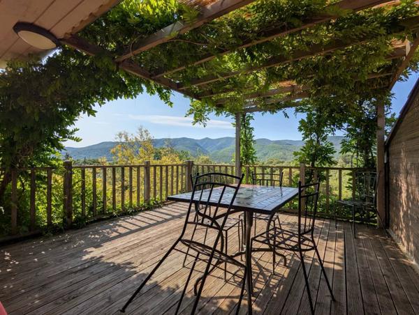 Havre de Paix comprenant 4 gîtes avec terrasses privatives au sein d'une villa en ossature en bois à Lamalou les Bains