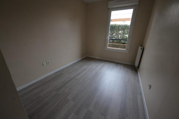 Beau 3 pièces de 54 m² en rez de jardin, dans résidence standing sécurisée