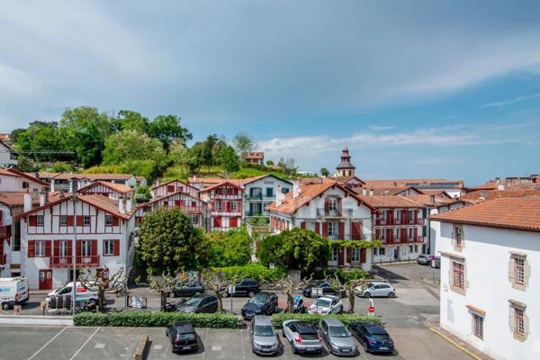 Maison de ville début XXe siècle – Centre historique de Ciboure - Côte Basque –190 m²