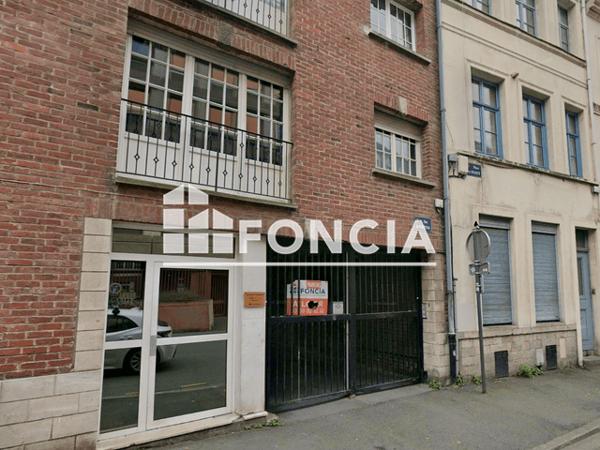 Location Parking - 2 RUE DE COURTRAI Lille 59800