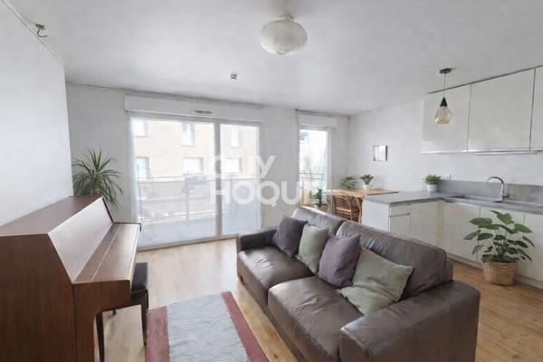 APPARTEMENT 2 PIECES AVEC BALCON ET PARKING - AUBERVILLIERS PROCHE METRO