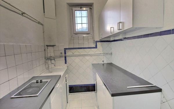 Appartement à vendre    3 pièces • 57,88 m2 Marseille 6