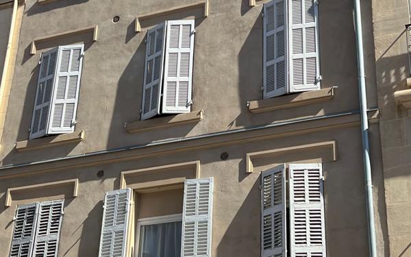 Appartement à vendre    3 pièces • 57,88 m2 Marseille 6