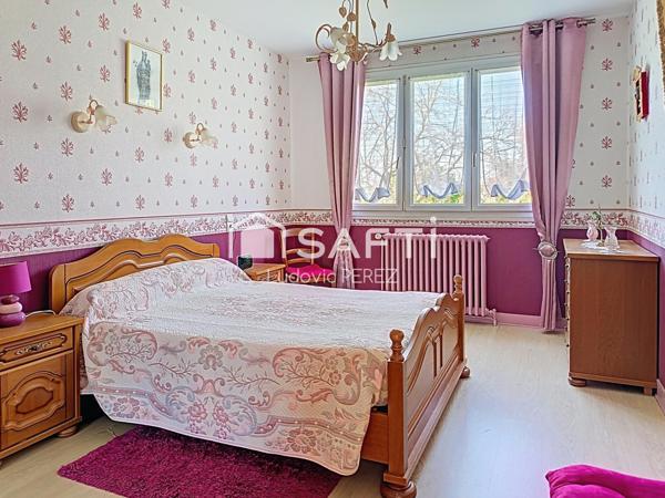 Maison 263 m² + T3 indépendant – Terrain 1000 m² – Double garage – Saint-Jean