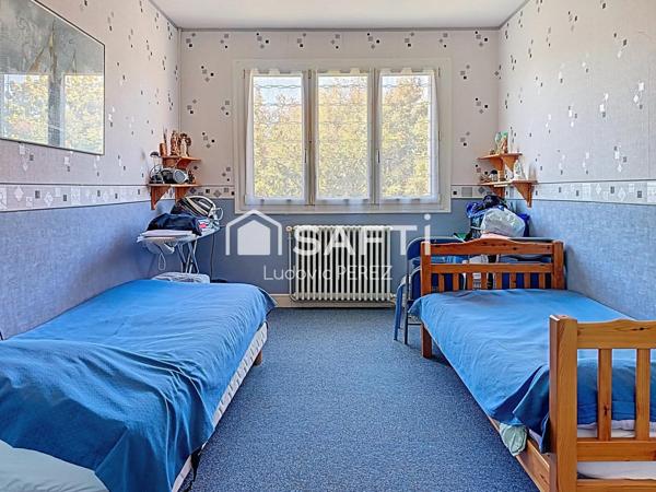 Maison 263 m² + T3 indépendant – Terrain 1000 m² – Double garage – Saint-Jean