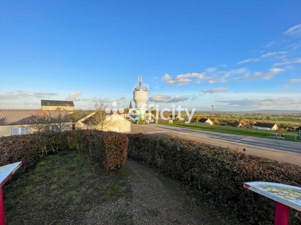 Terrain
        
        - 677 m² 24 664 € *