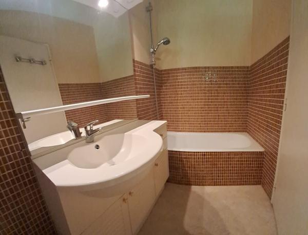 Maison T4-5 Saint -Jean 103m² sur grand terrain arboré