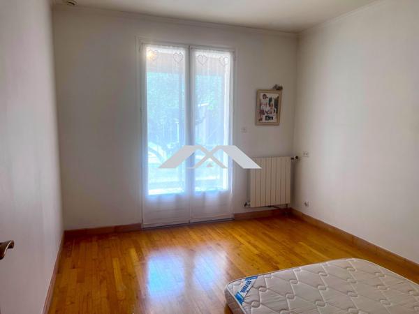 Maison 177 m² Piscine Terrain 2 800 m² constructible Grand garage