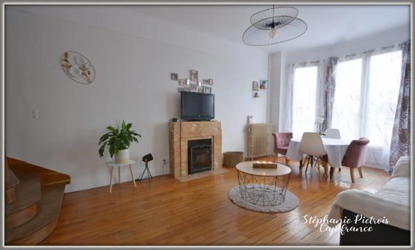 Maison avec un beau cachet et un terrain spacieux