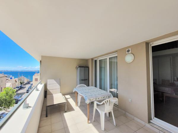 Appartement
         4 pièces
        - 96 m² Bien prestige