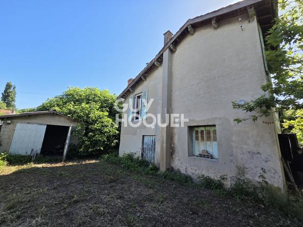 A VENDRE MAISON AVEC DEPENDANCES