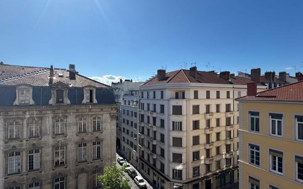Appartement à vendre    2 pièces • 53,16 m2 Lyon 6
