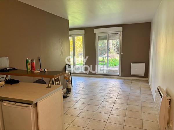 REZ-DE-JARDIN 250 m² - 15 minute RER C