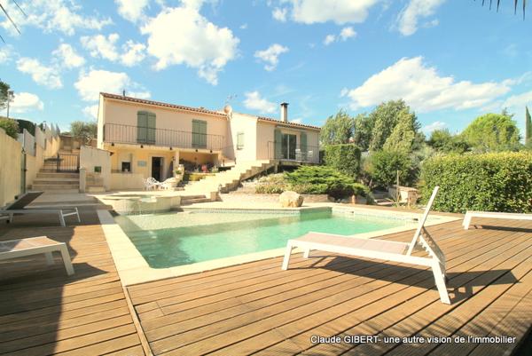 Vailhauquès (34570) Maison 7 pièces avec un grand sous-sol exploitable, piscine, jardin arboré à Vailhauquès