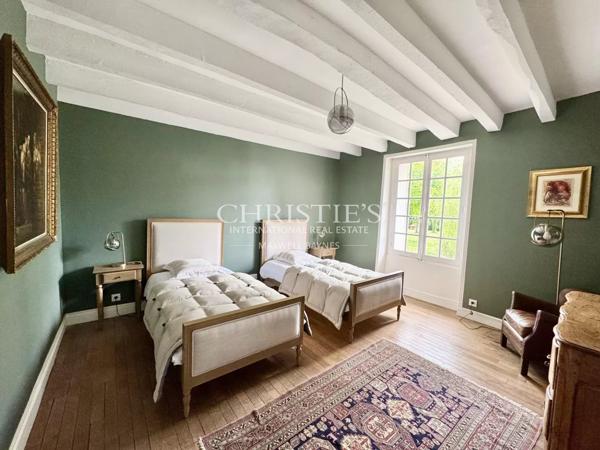 Château historique de la vallée de la Loire, superbement rénové, dans son parc de 5 hectares.