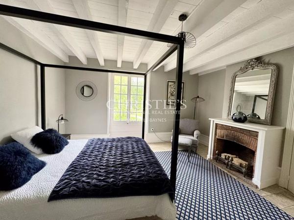 Château historique de la vallée de la Loire, superbement rénové, dans son parc de 5 hectares.