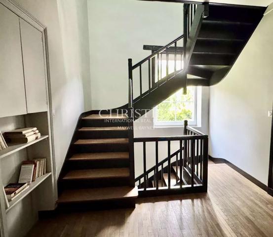 Château historique de la vallée de la Loire, superbement rénové, dans son parc de 5 hectares.