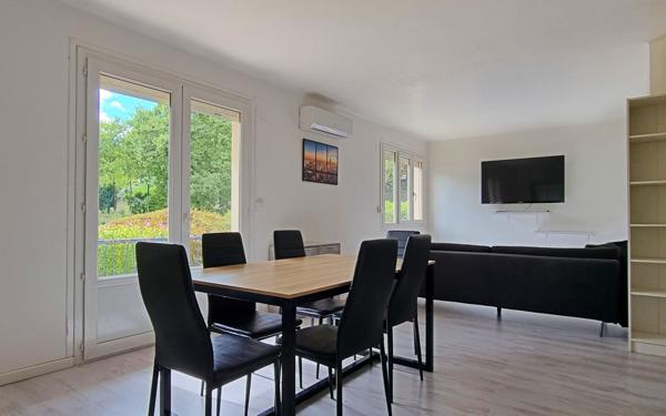 Appartement à louer    4 pièces •  Alès