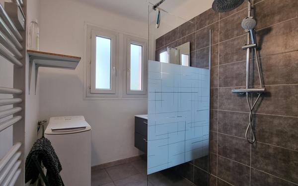 Appartement à louer    4 pièces •  Alès