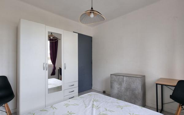 Appartement à louer    4 pièces •  Alès