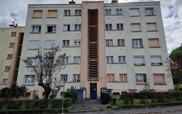 Appartement à louer    4 pièces •  Alès