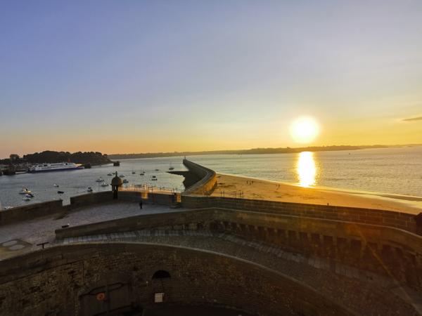 Grand appartement vue mer à Saint-Malo Intra-Muros