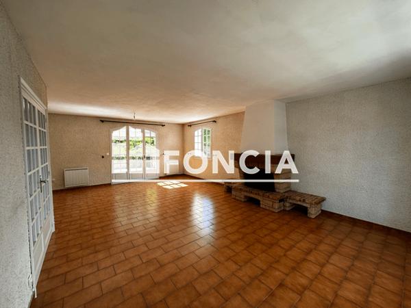 Location Maison 5 pièces 144 m² - 5 RUE FRANCOIS VILLON Puygouzon 81990