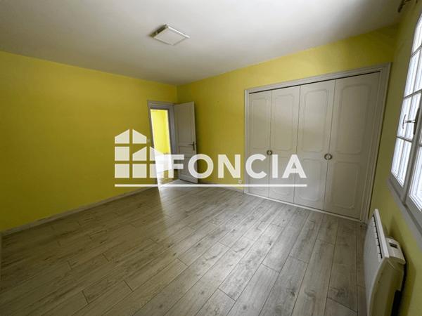Location Maison 5 pièces 144 m² - 5 RUE FRANCOIS VILLON Puygouzon 81990
