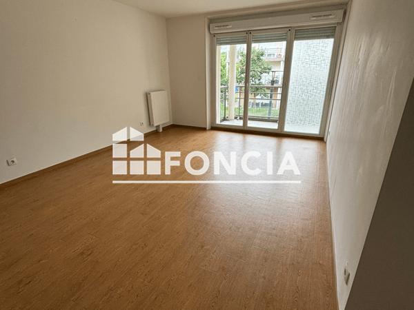 Location Appartement 3 pièces 64.55 m² - 3 PLACE KARINE RUBY Evreux 27000