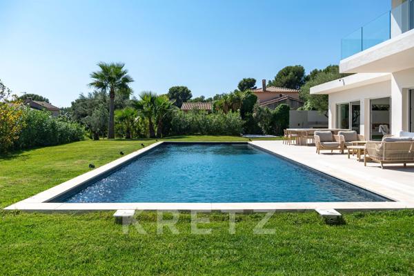 MAISON CONTEMPORAINE T6 300M2 PROCHE MER