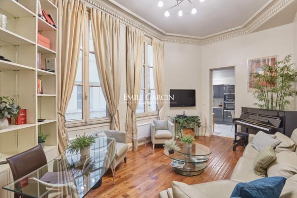 A VENDRE - Appartement Paris - 75001 - Place des Victoires - Palais Royal - 2 pièces - 1 chambre - 50 m²