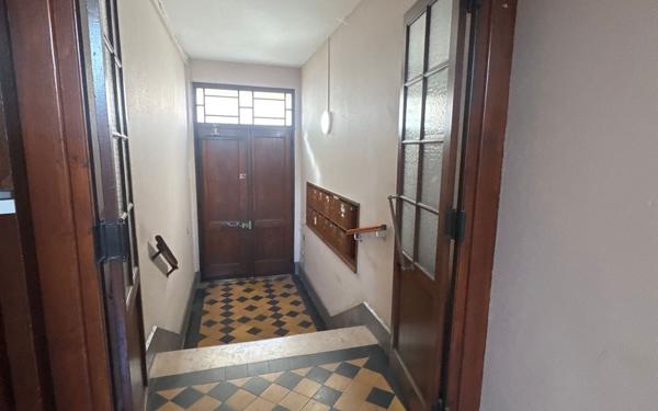 Appartement à vendre    2 pièces • 42 m2 Lyon 3