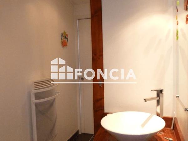 Location Appartement 2 pièces 49.02 m² - 15 RUE DE GENEVE Angouleme 16000