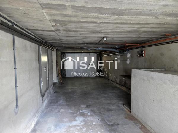 Maison deux ou trois chambres, garage, grenier et jardin !!