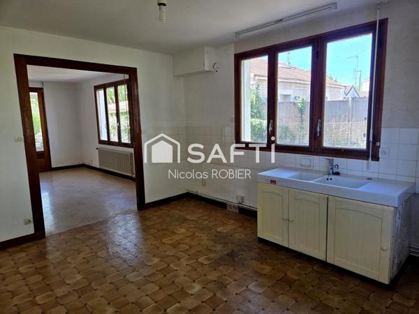 Maison deux ou trois chambres, garage, grenier et jardin !!