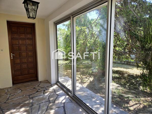 Maison deux ou trois chambres, garage, grenier et jardin !!