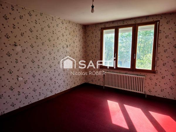 Maison deux ou trois chambres, garage, grenier et jardin !!