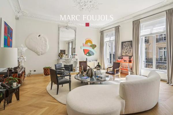 Paris VIII Triangle d’Or : appartement de 195 m² aux volumes exceptionnels