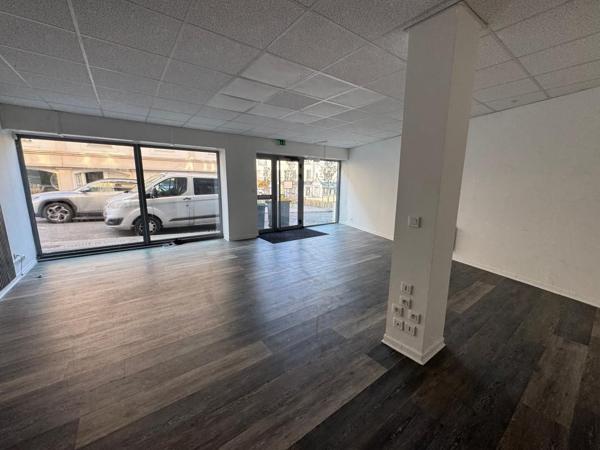 A LOUER : Local commercial dans l'hyper centre d'Hennebont, 40m²