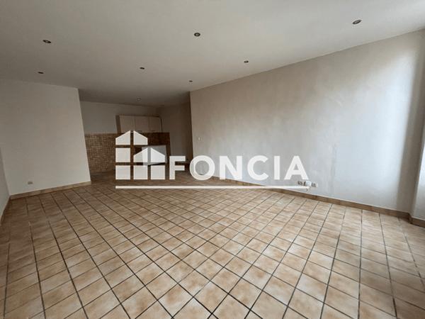 Location Appartement 2 pièces 53.6 m² - 19 RUE COLONEL ROUX Gap 05000