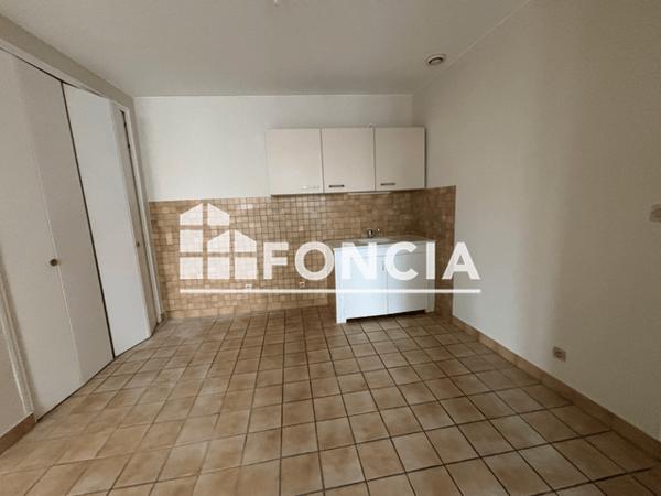 Location Appartement 2 pièces 53.6 m² - 19 RUE COLONEL ROUX Gap 05000