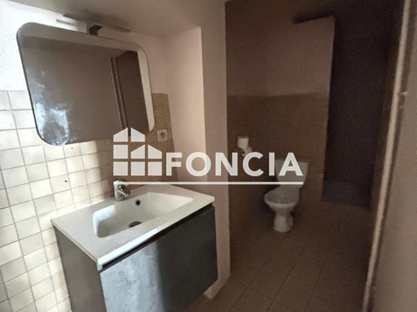 Location Appartement 2 pièces 53.6 m² - 19 RUE COLONEL ROUX Gap 05000