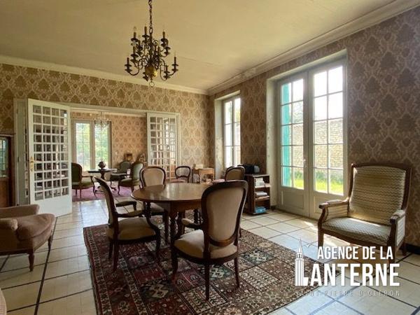 MAISON BOURGEOISE EN PIERRE DE 368 M² SUR UN TERRAIN DE 1150 M² environ