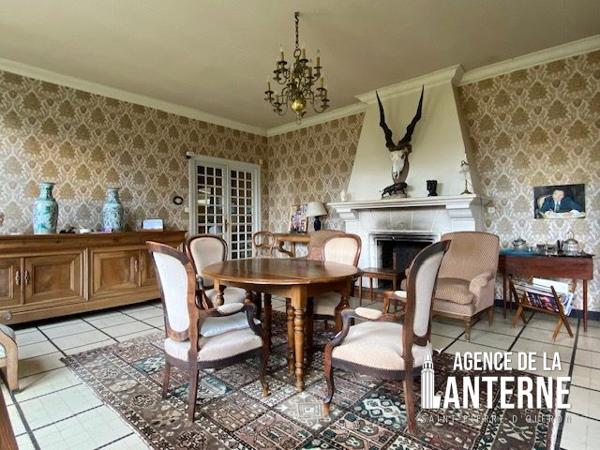 MAISON BOURGEOISE EN PIERRE DE 368 M² SUR UN TERRAIN DE 1150 M² environ