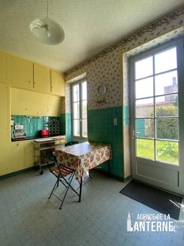 MAISON BOURGEOISE EN PIERRE DE 368 M² SUR UN TERRAIN DE 1150 M² environ